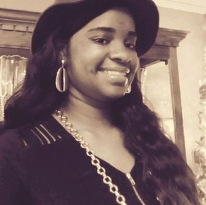 Meet your Posher, Jakayla